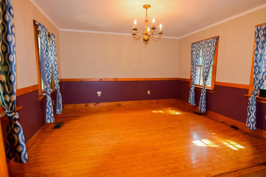 18 Gale Road Andover NH 03216