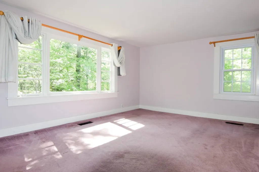 18 Gale Road Andover NH 03216
