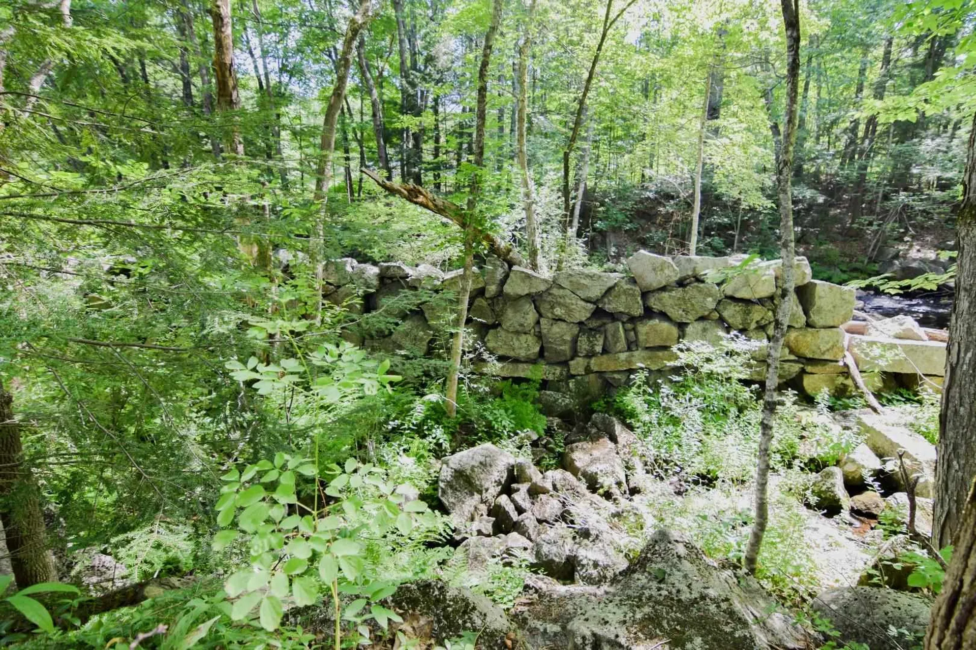 18 Gale Road Andover NH 03216