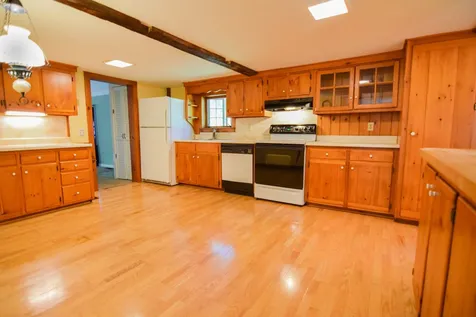 18 Gale Road Andover NH 03216