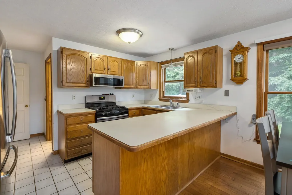29 Coastal Way Greenland NH 03840