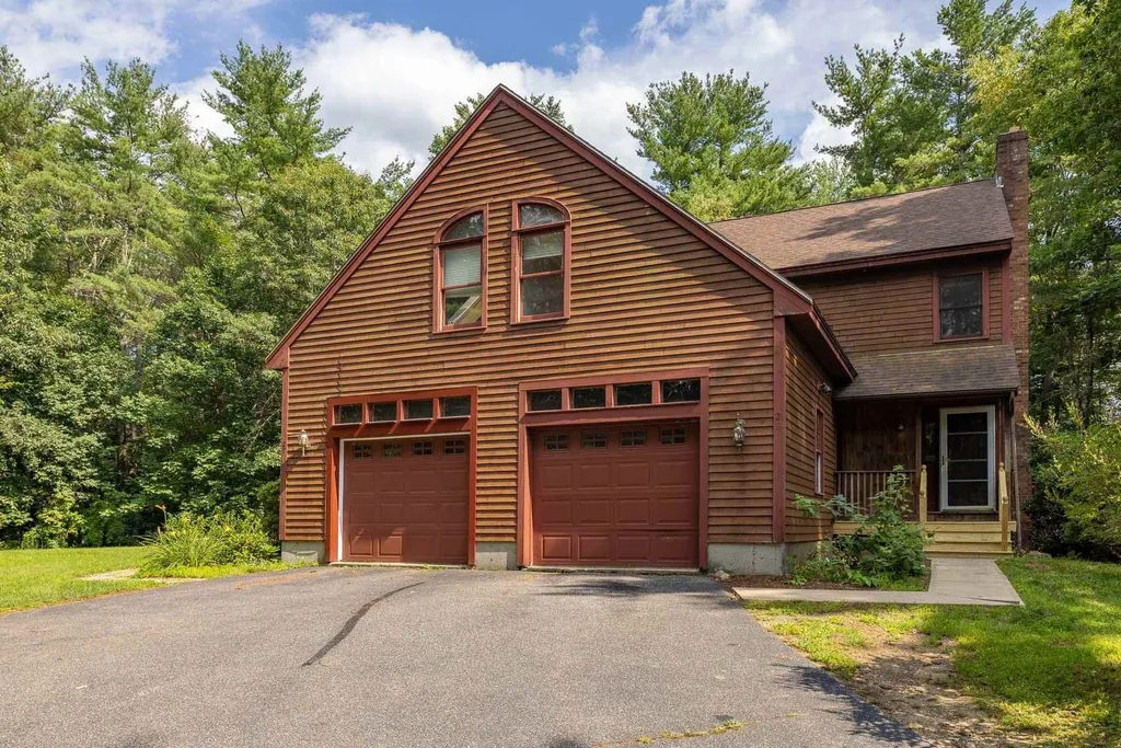 29 Coastal Way Greenland NH 03840