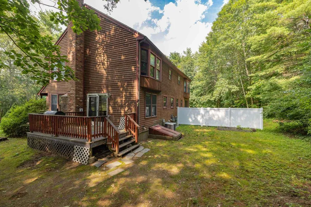 29 Coastal Way Greenland NH 03840