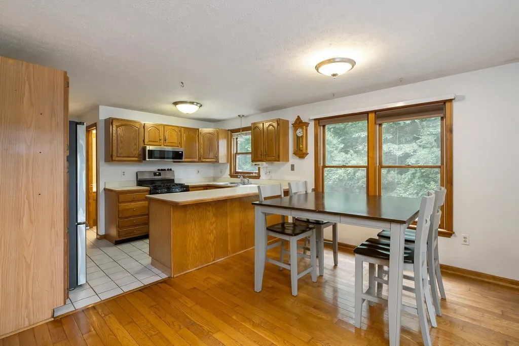 29 Coastal Way Greenland NH 03840