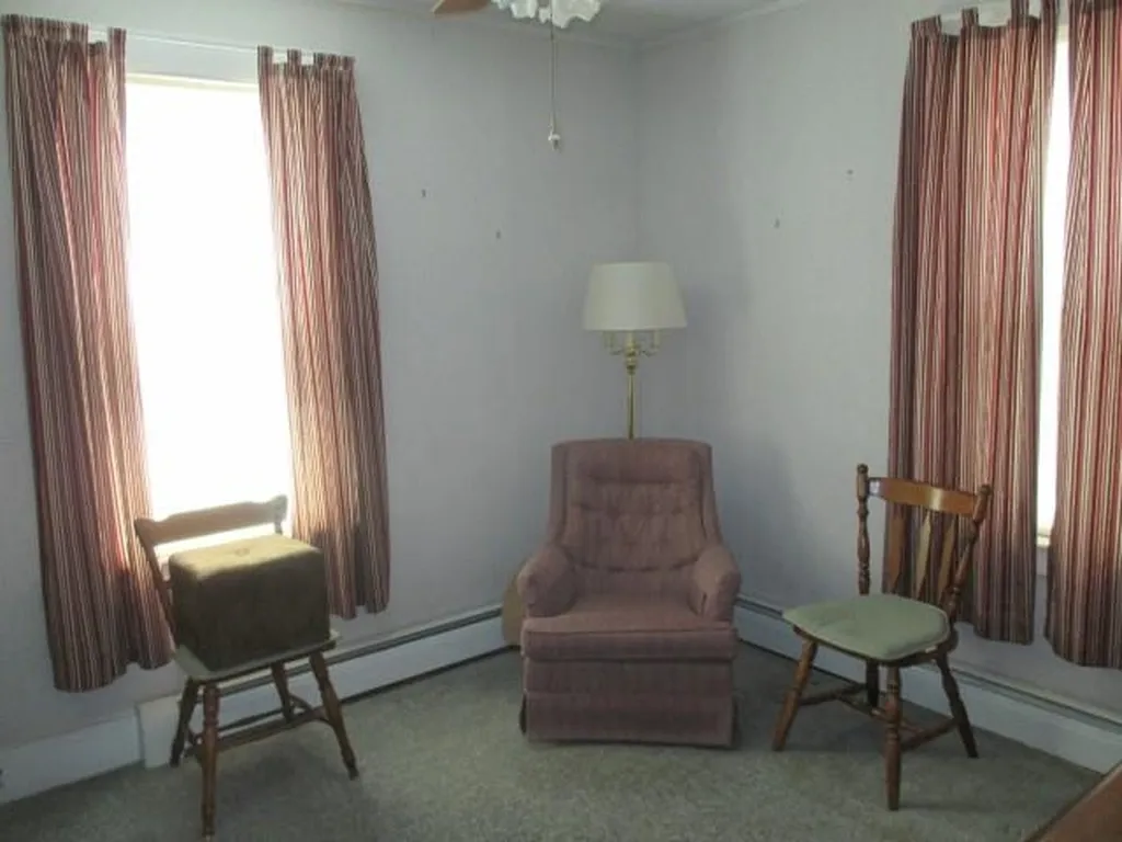 5 Glenwood Avenue Rochester NH 03867