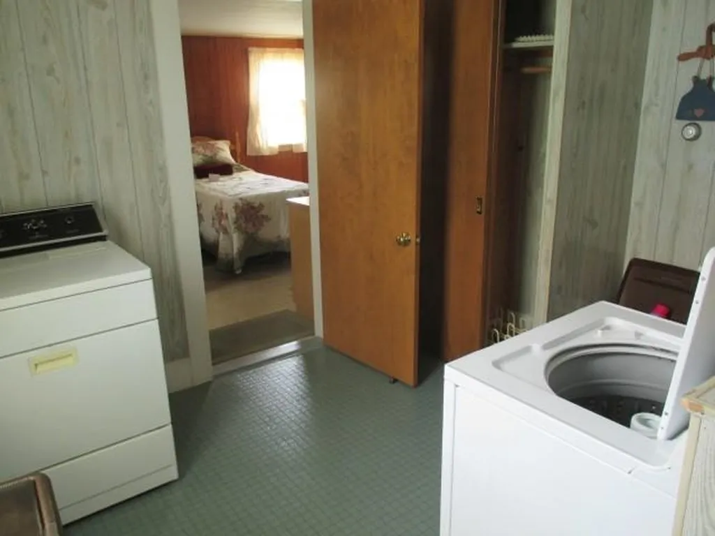 5 Glenwood Avenue Rochester NH 03867