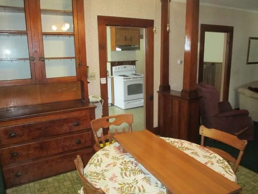 5 Glenwood Avenue Rochester NH 03867