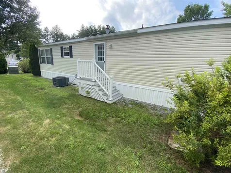 116 Thistle Way Manchester NH 03109