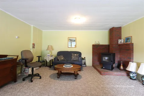 27 Crestwood Drive St. Johnsbury VT 05819