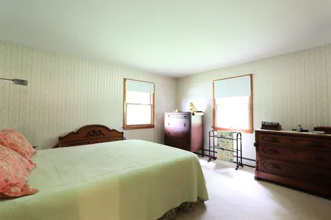 27 Crestwood Drive St. Johnsbury VT 05819