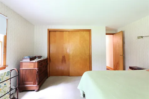 27 Crestwood Drive St. Johnsbury VT 05819