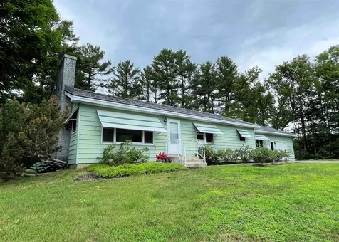 27 Crestwood Drive St. Johnsbury VT 05819