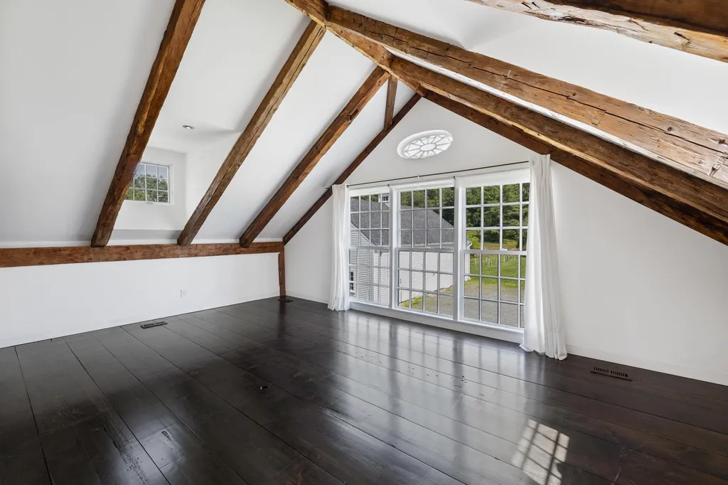 26 Morey House Drive Orford NH 03777