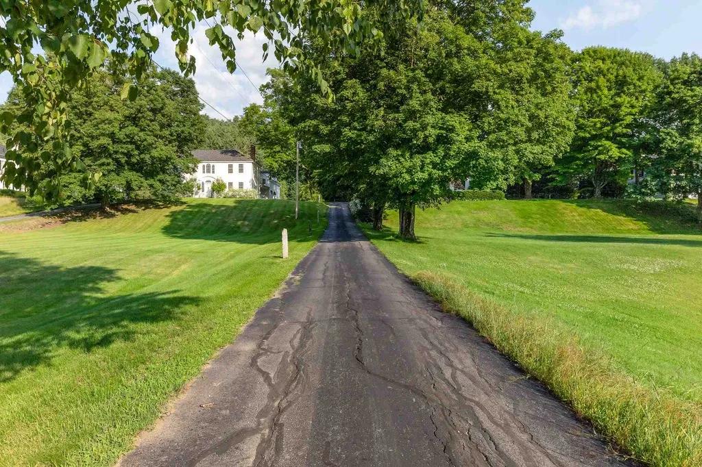 26 Morey House Drive Orford NH 03777