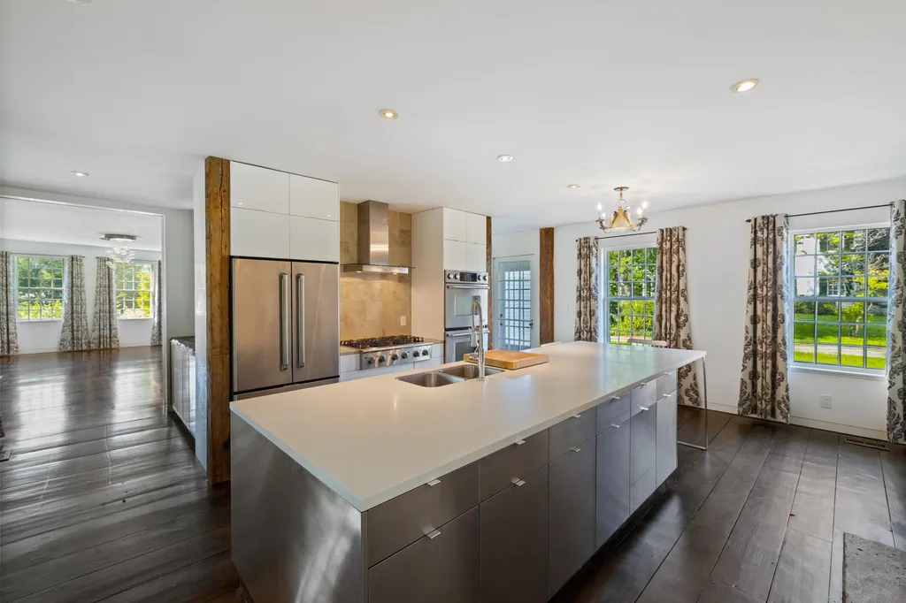 26 Morey House Drive Orford NH 03777
