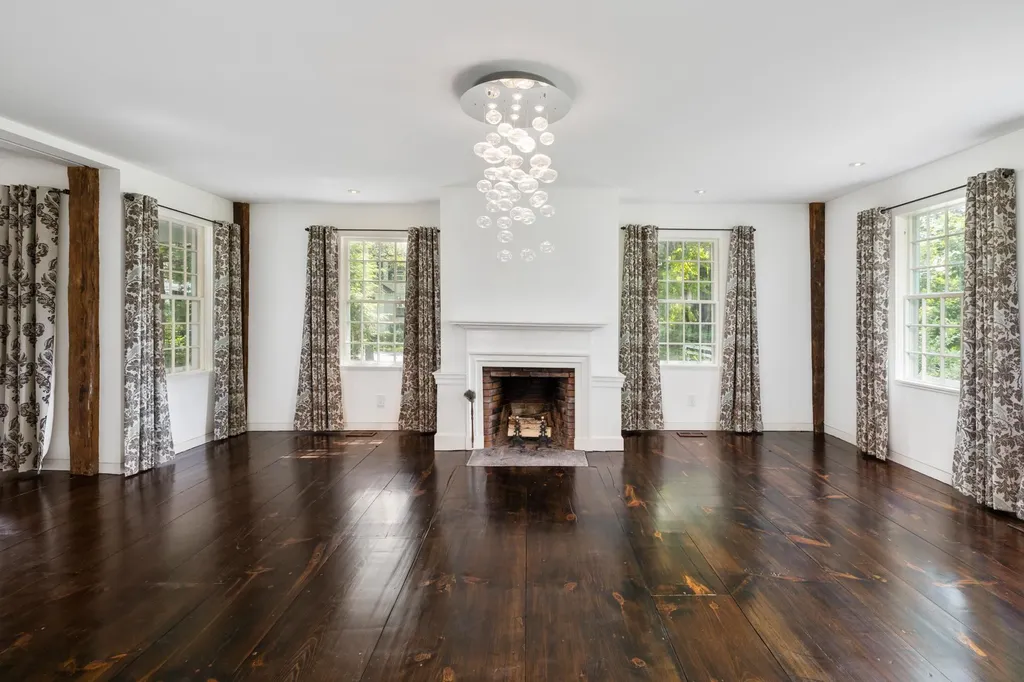 26 Morey House Drive Orford NH 03777