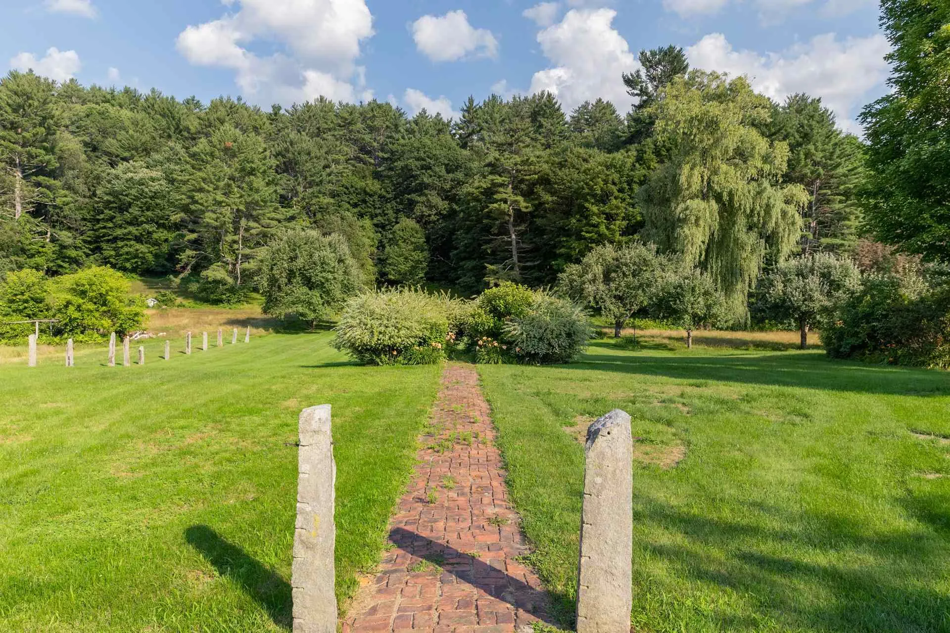 26 Morey House Drive Orford NH 03777