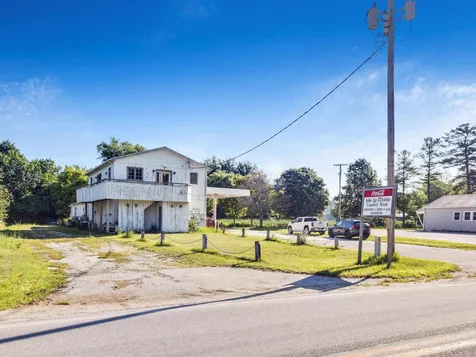 68 School Street Isle La Motte VT 05463