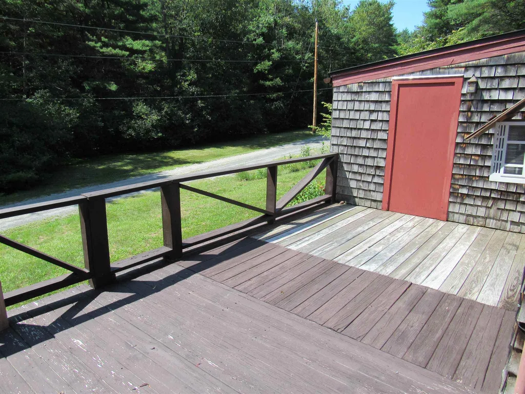 11 Lewis Road Swanzey NH 03446