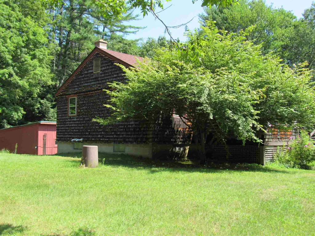 11 Lewis Road Swanzey NH 03446