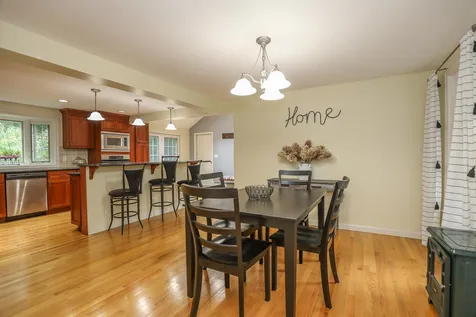 2 Brier Lane Derry NH 03038
