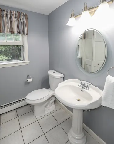 2 Brier Lane Derry NH 03038