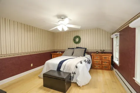 2 Brier Lane Derry NH 03038