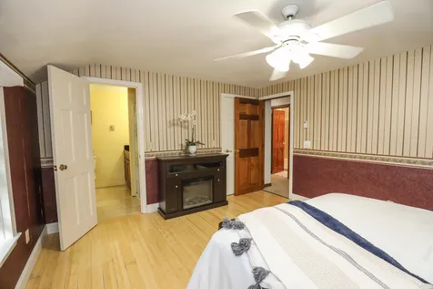 2 Brier Lane Derry NH 03038
