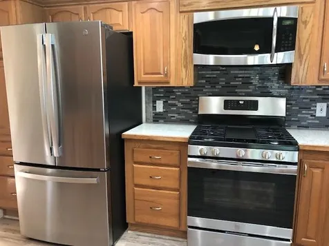 6 Lee Ann Street Nashua NH 03062