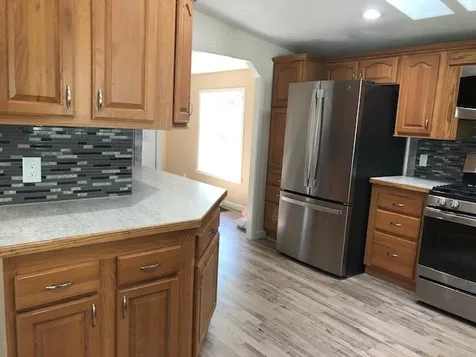 6 Lee Ann Street Nashua NH 03062