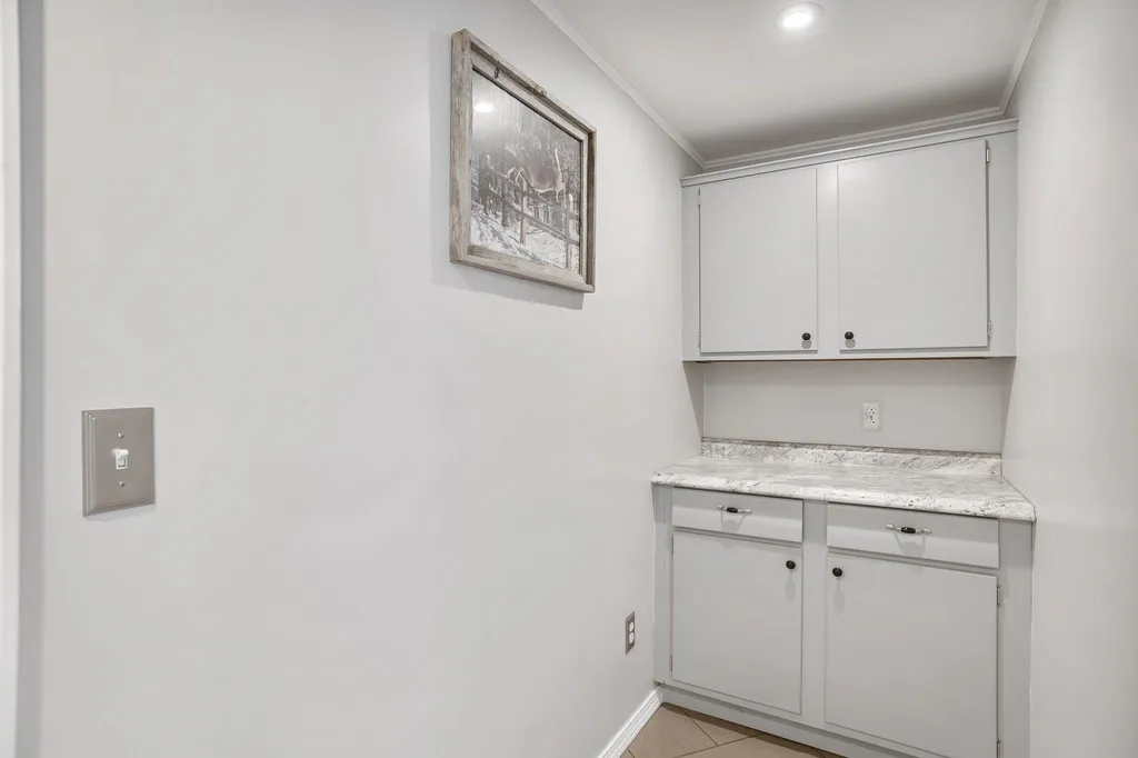 90 Cohas Avenue Manchester NH 03109
