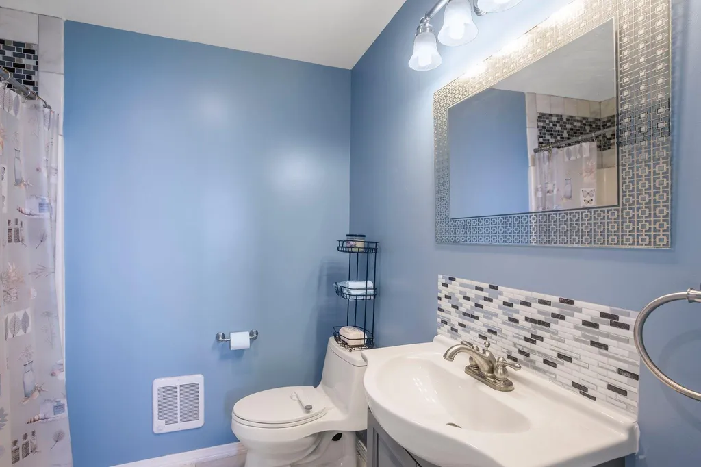 90 Cohas Avenue Manchester NH 03109