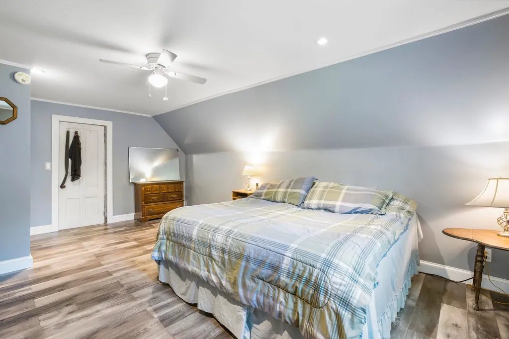 90 Cohas Avenue Manchester NH 03109