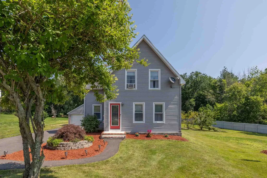 90 Cohas Avenue Manchester NH 03109