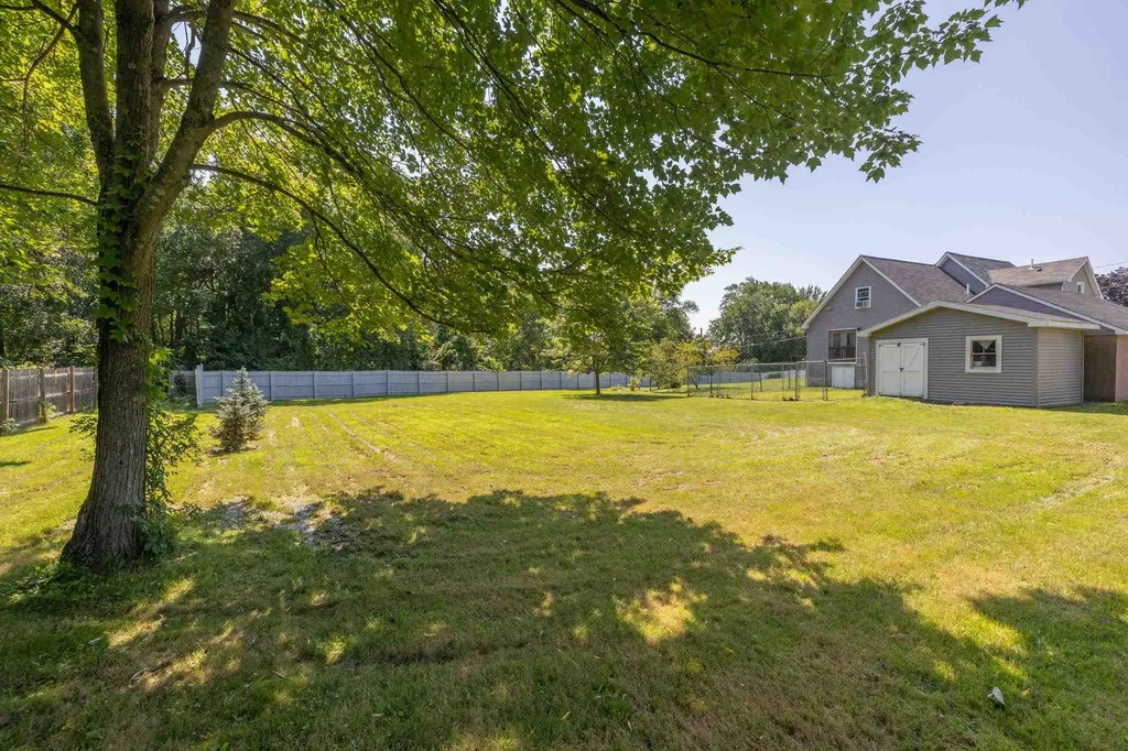 90 Cohas Avenue Manchester NH 03109