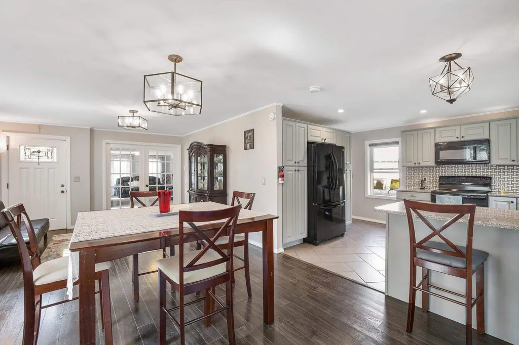90 Cohas Avenue Manchester NH 03109