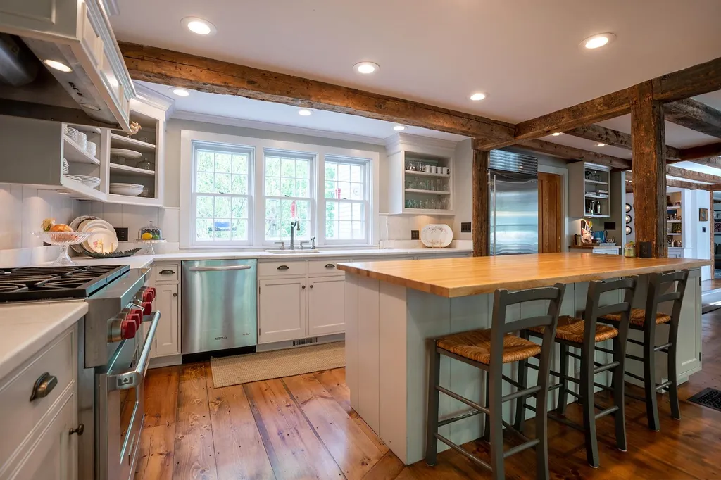 300 Fern Hill Dorset VT 05251