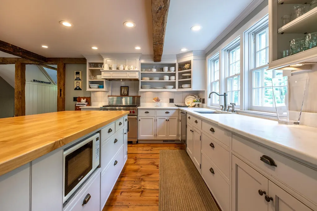 300 Fern Hill Dorset VT 05251