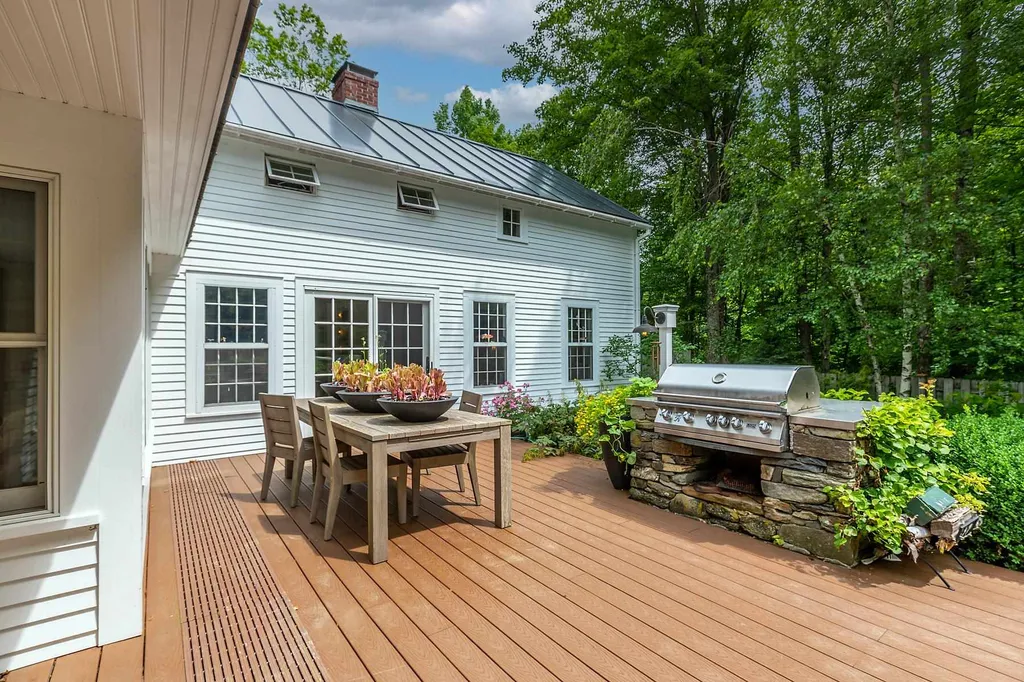 300 Fern Hill Dorset VT 05251