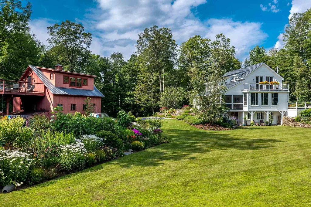 300 Fern Hill Dorset VT 05251