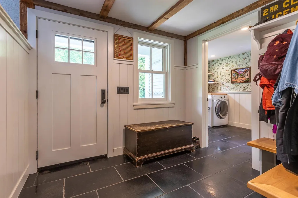 300 Fern Hill Dorset VT 05251