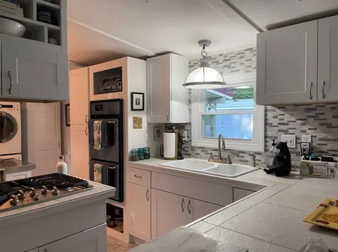 18 Dawn Drive Concord NH 03303