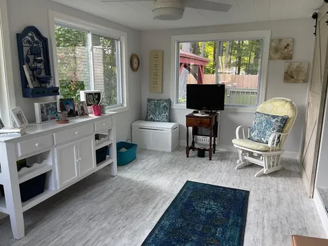 18 Dawn Drive Concord NH 03303