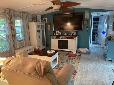 18 Dawn Drive Concord NH 03303