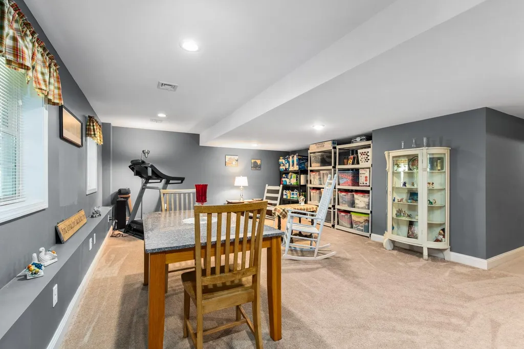 46 Constitution Way Rochester NH 03867