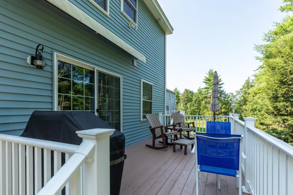 46 Constitution Way Rochester NH 03867