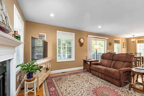 46 Constitution Way Rochester NH 03867