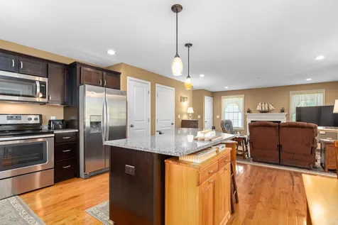 46 Constitution Way Rochester NH 03867