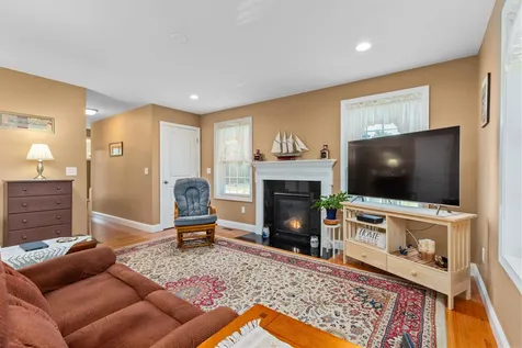 46 Constitution Way Rochester NH 03867