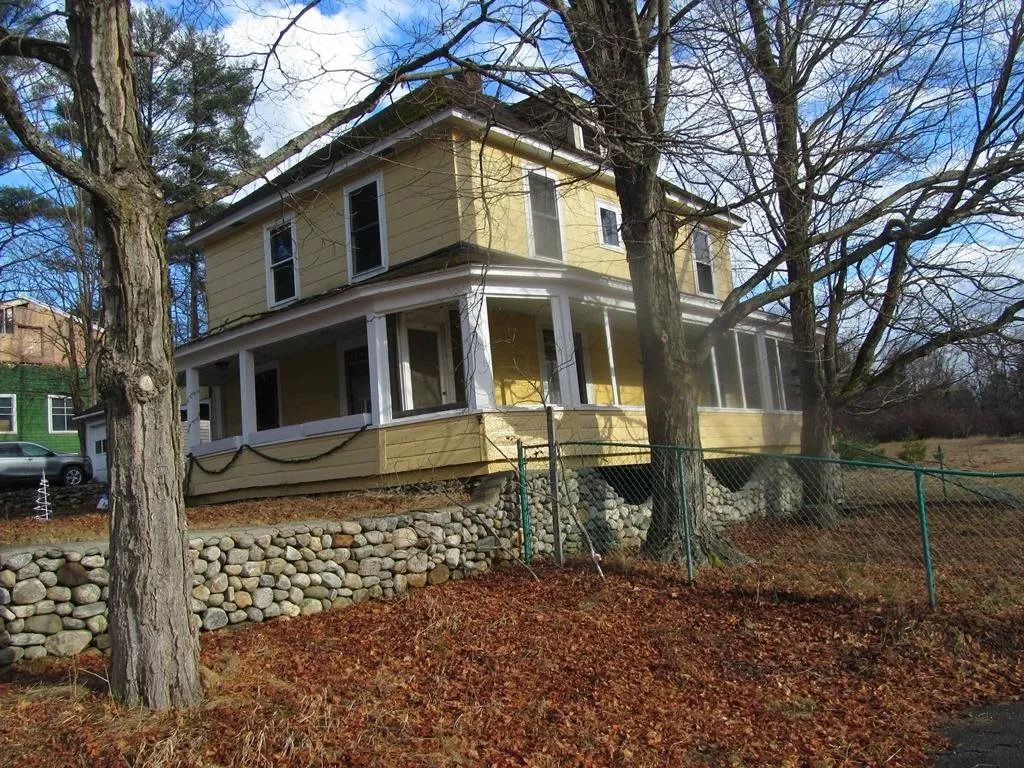 15 Dewalt Avenue Newport NH 03773